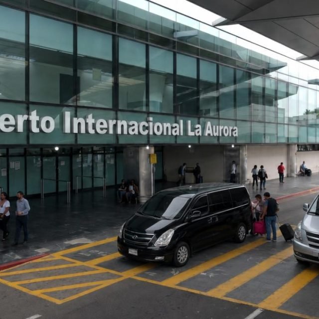 Traslado privado desde el aeropuerto a Antigua Guatemala.